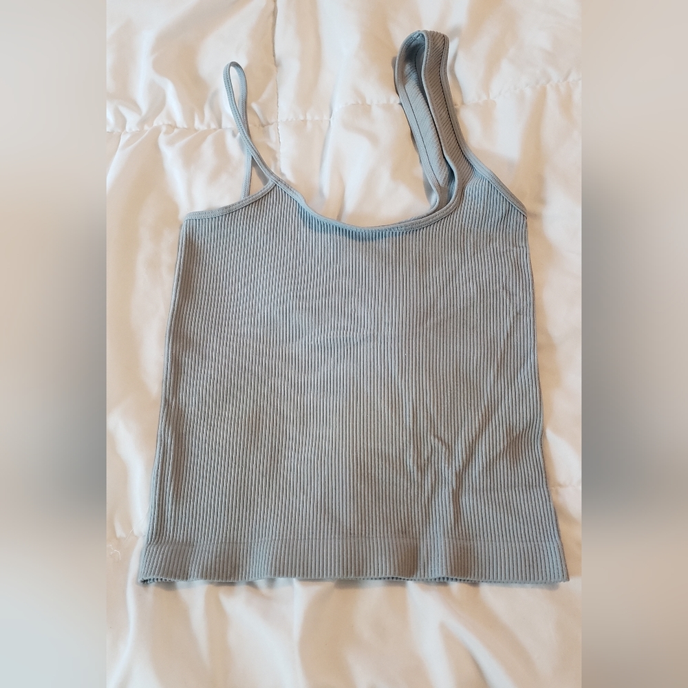 Dynamic crop top shirt Grayish color